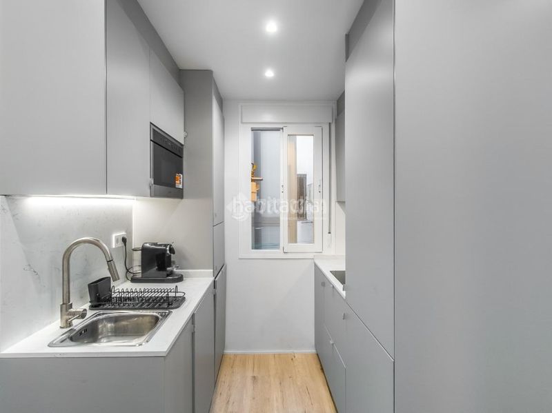 Foto 19f1e782-1709-47d2-beb7-688dfa6893b5. Piso  en venta en Embajadores-Lavapiés Madrid