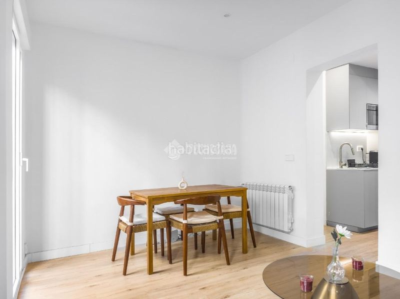Foto d0c064fc-1687-4125-b9e4-3bf82be1f822. Piso  en venta en Embajadores-Lavapiés Madrid