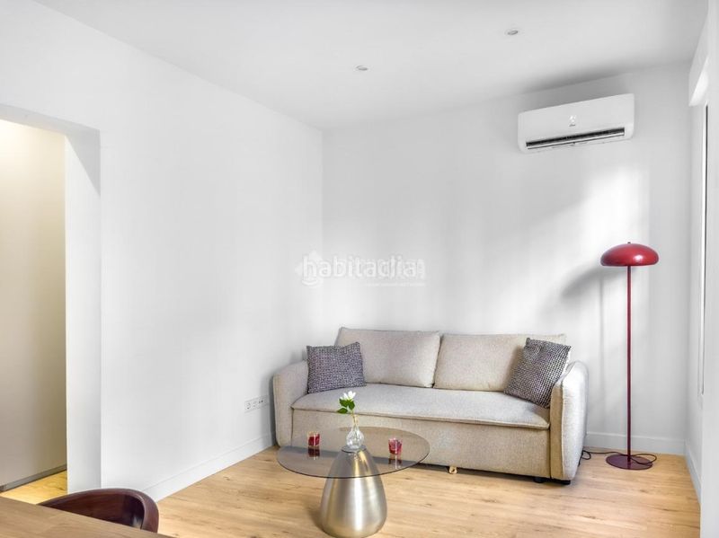 Foto dc2dfae0-2bf4-4bd3-9a5e-326f72627d9a. Piso  en venta en Embajadores-Lavapiés Madrid