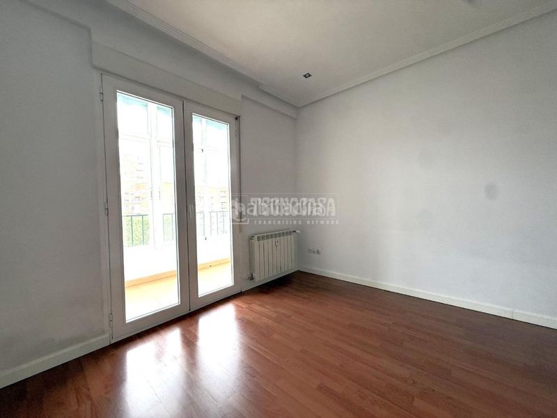 Foto c585dd5c-0935-431d-8819-041500a63278. Piso  en venta en Castilla Madrid