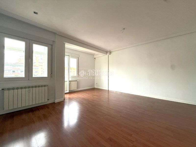 Foto f9b54e40-167c-4005-a148-b8c2c33fe602. Piso  en venta en Castilla Madrid