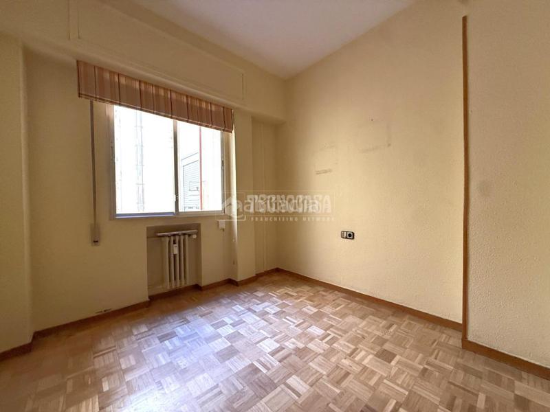 Foto 0bb7b04a-0c1b-4dfe-af11-0fd69aac5953. Piso  en venta en Castilla Madrid