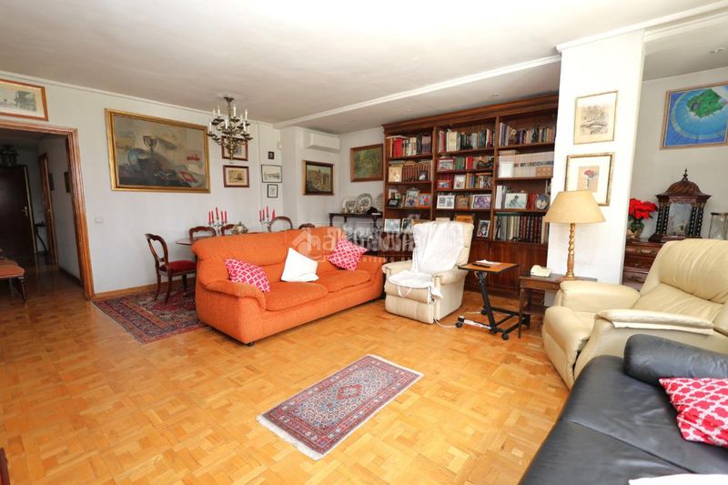 Foto 6edc6ca7-cd1b-4d5c-9254-cc55af644cdd. Piso  en venta en Castilla Madrid
