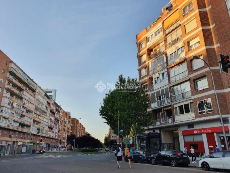 Foto e80742a8-efea-4ef6-8223-7bf740e22776. Local comercial a Castilla Madrid