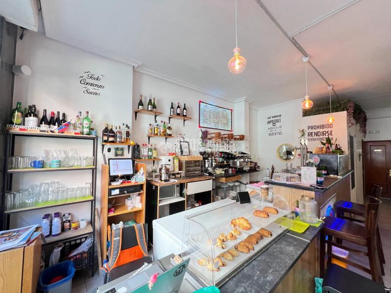 Foto e20e1817-264b-4364-a0e0-a500dbb6a751. Local comercial traspaso en venta en Puerta del Ángel Madrid