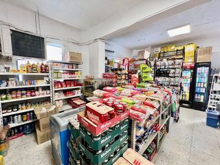 Local Comercial a Puerta del Ángel