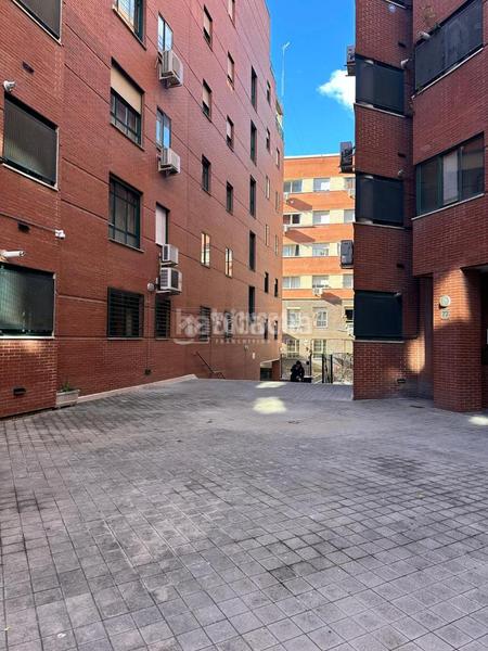 Foto 4b62a4d8-b76e-4523-9ad0-3d1682c1c7d0. Pis amb aparcament a Palacio Madrid