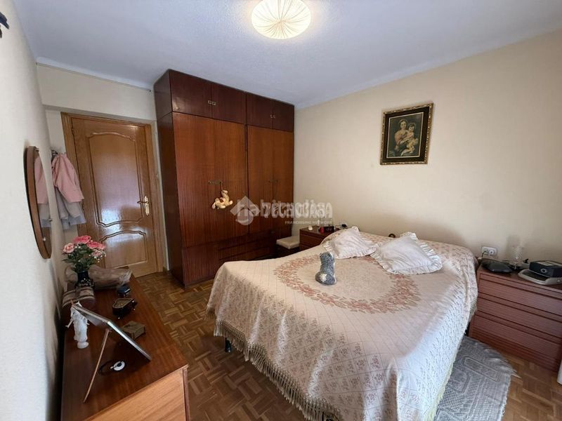 Foto d2fe34b8-54b7-45a2-aa9b-489a159ff29f. Pis a Villaverde Alto Madrid
