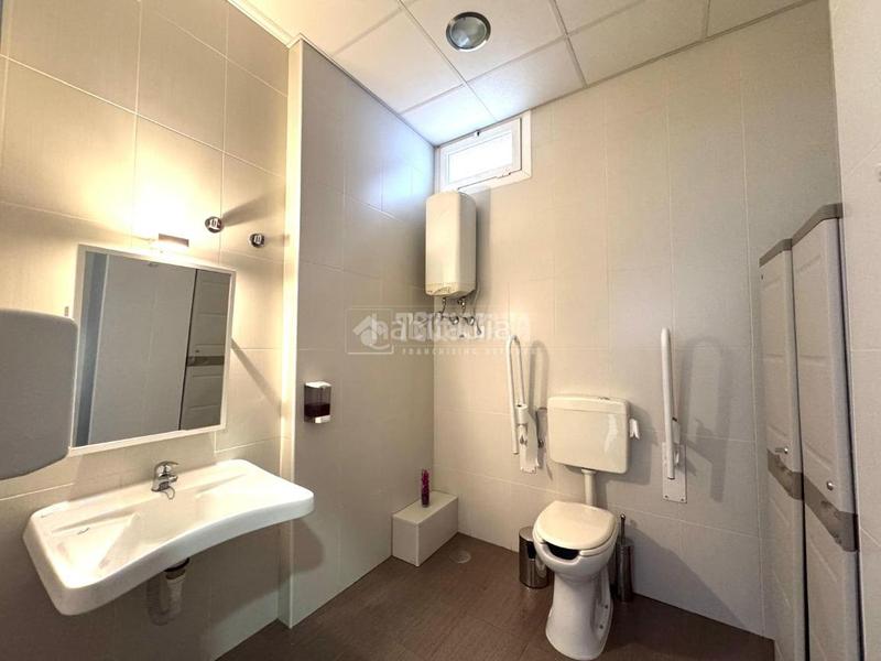 Foto 538b3d0a-dbc7-4b4f-9d7f-df6bfb34a40e. Local commercial dans Villaverde Alto Madrid