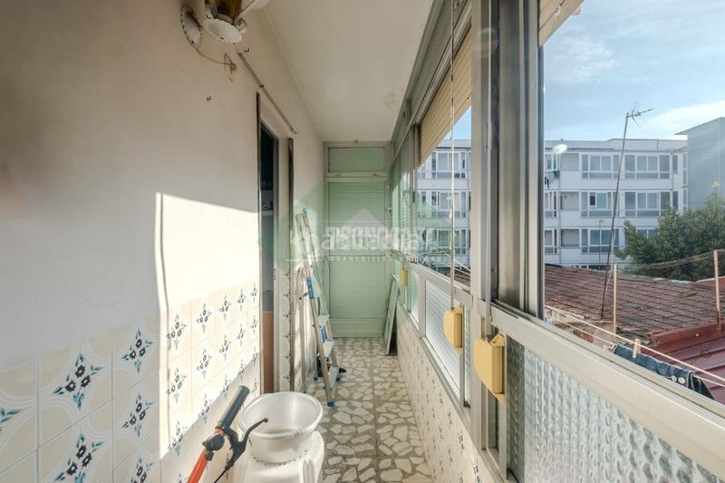 Foto fba95b3f-b46c-4197-af37-30301c36ba75. Pis a Villaverde Alto Madrid