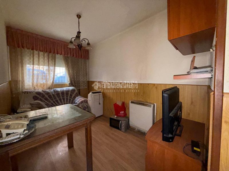 Foto 4c2a6245-1302-4192-b5fd-fc8b8b6c6ff7. Pis a Villaverde Alto Madrid