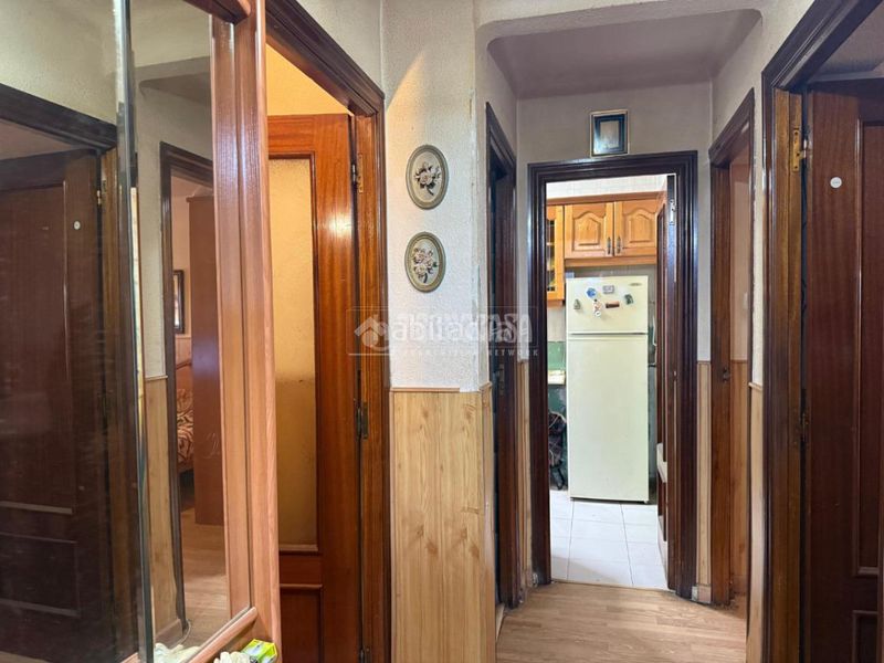 Foto 4ca9c3fb-fbd3-4273-8a2b-3323e3408963. Pis a Villaverde Alto Madrid