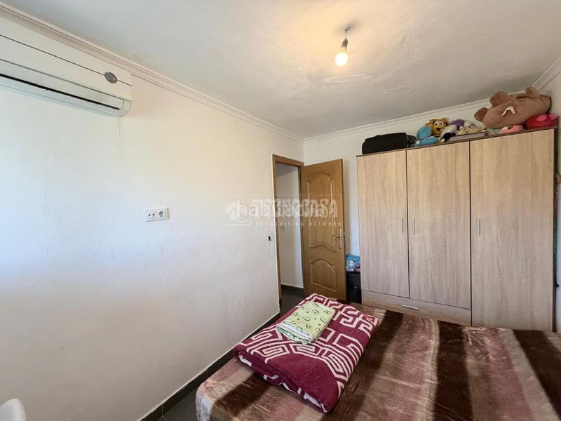 Foto 240e4b65-f70e-4a59-8b41-e1504f610535. Pis a Villaverde Alto Madrid