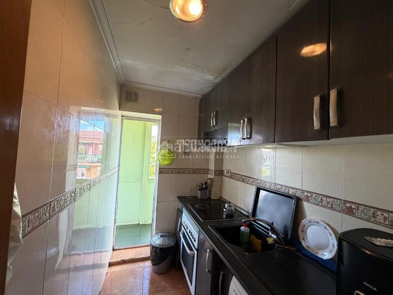 Foto 25b18a56-d699-4754-8105-dd54304c40e9. Pis a Villaverde Alto Madrid