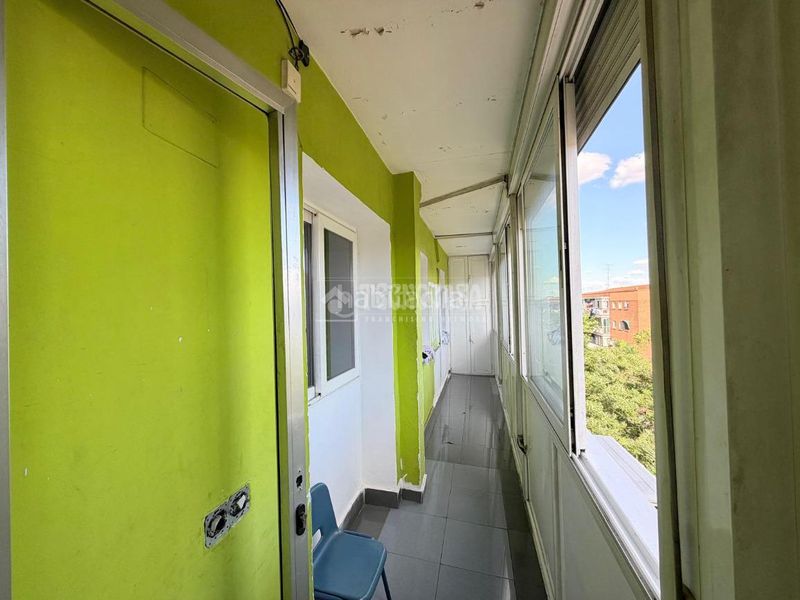 Foto 3a9a7273-4334-4750-81ed-17f4170f866c. Pis a Villaverde Alto Madrid