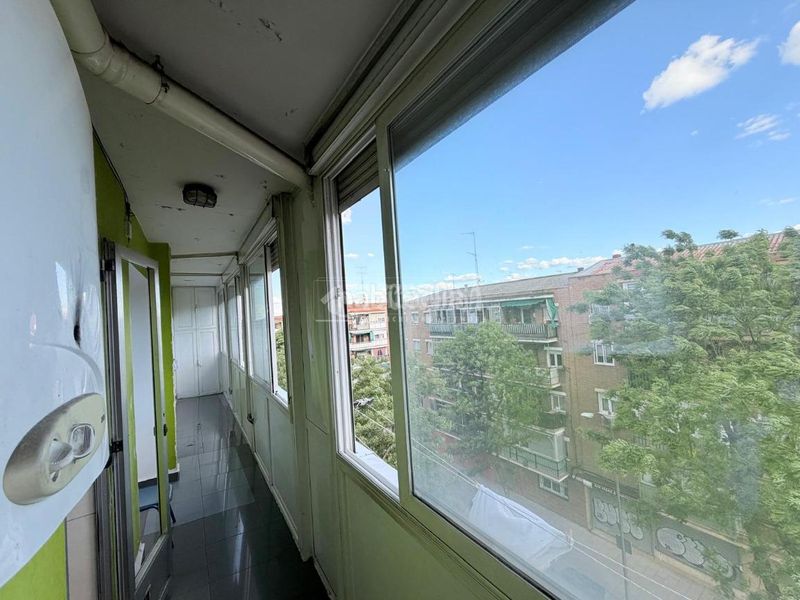 Foto d94f738e-b03a-4432-be46-6415e9351e7f. Pis a Villaverde Alto Madrid