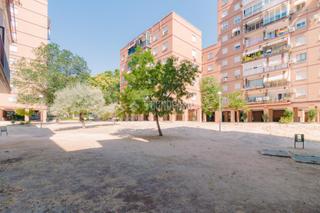 Pis  Calle cantabria. Piso en venta en madrid