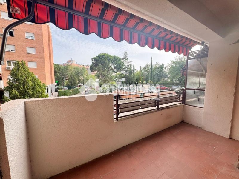 Foto abb06340-ea51-46d2-86ea-25234524de96. Pis amb calefacció aparcament piscina a Alameda de Osuna Madrid