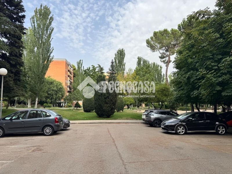 Foto f2278886-2635-4224-84dd-be4103fd67c0. Pis amb calefacció aparcament piscina a Alameda de Osuna Madrid
