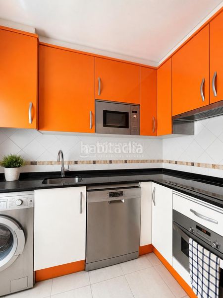 Foto 7b85fa34-d7b7-4370-8900-a5cee6c92a59. Flat with heating in Abrantes Madrid