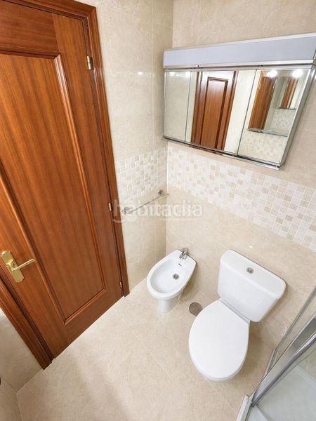 Foto b75d8a54-fa5c-40ad-a7c0-1af76b68fdd5. Pis amb calefacció a Opañel Madrid
