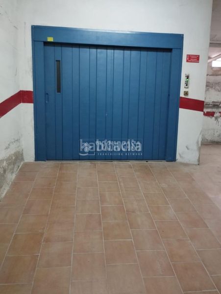 Foto 05795a6b-cf05-476b-a97a-15f79857c877. Aparcament cotxe a El Molinillo - Capuchinos Málaga