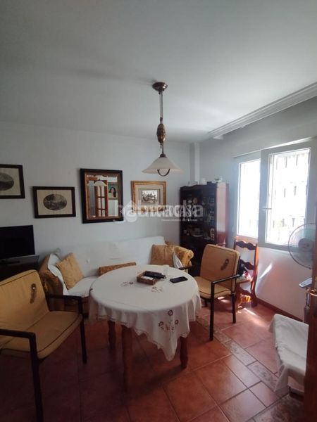 Foto 5a72e260-ed9b-4085-b9d9-d57790d23e05. Casa aparellada a Cristo de la Epidemia Málaga
