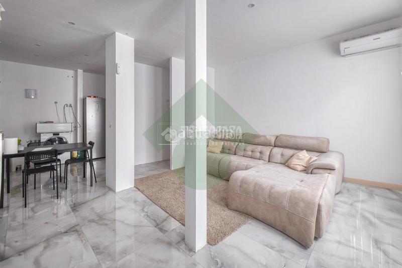 Foto e747dfda-9e0f-4deb-9c99-f64f59626045. Piso  en venta en Villaverde Alto Madrid