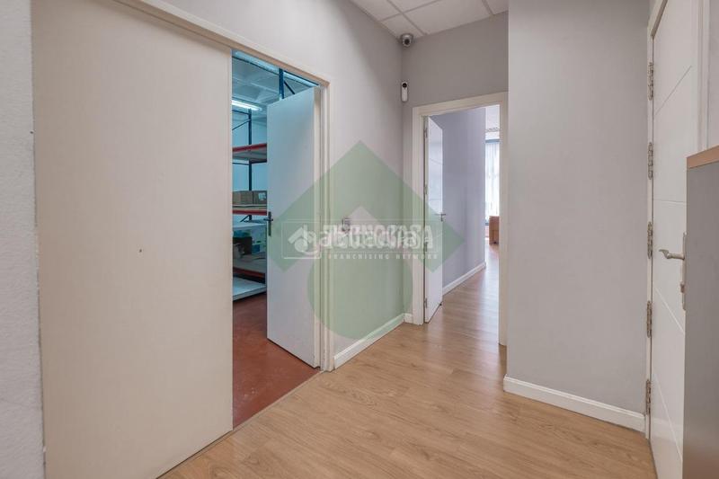 Foto 01563629-b576-4f64-9083-cc980c970ce2. Local comercial nave en venta en Villaverde Alto Madrid