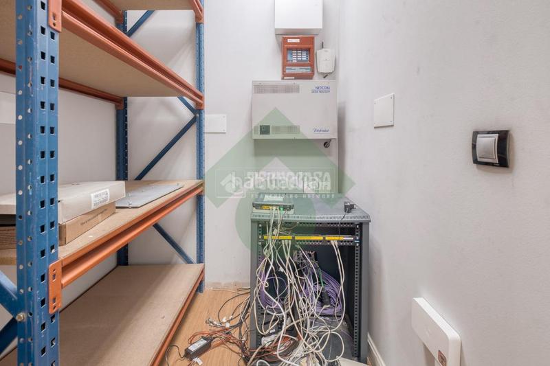 Foto 2c55a6ad-cc41-4517-a43a-59a22ca5f219. Local comercial nave en venta en Villaverde Alto Madrid