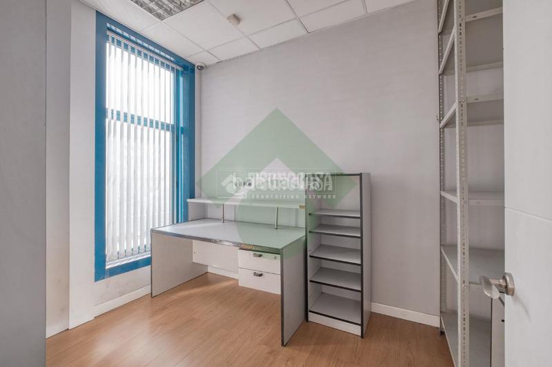 Foto 83282c5f-2aa6-4910-9a1e-39221d54adfe. Local comercial nave en venta en Villaverde Alto Madrid