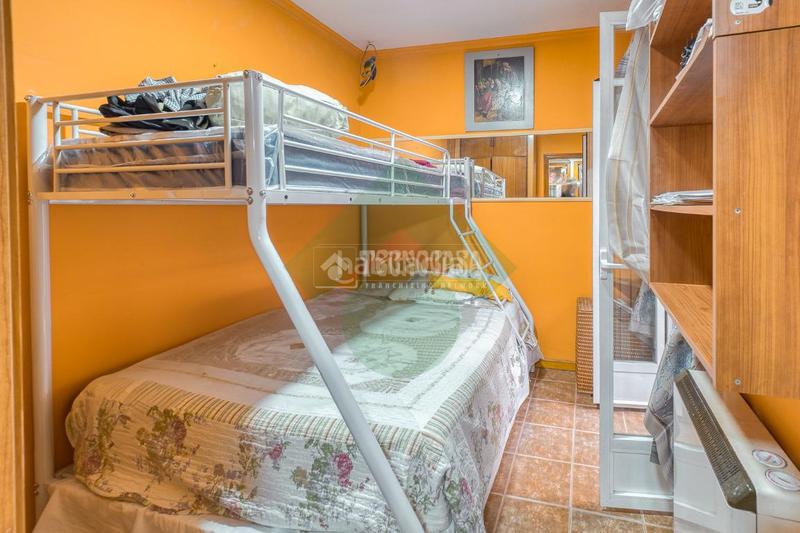 Foto 5133f2c8-600a-4734-8454-58023af38fca. Casa pareada casa en venta en Villaverde Alto Madrid