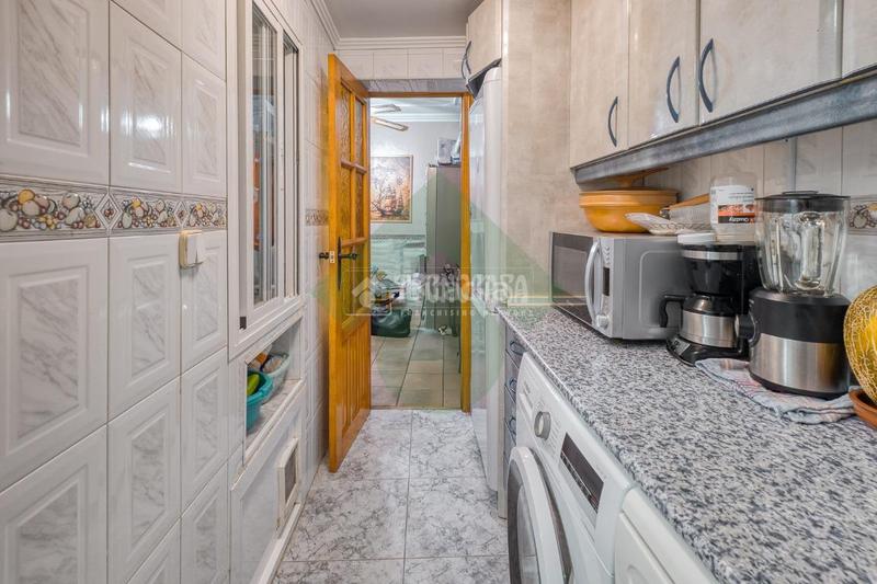 Foto 54dfacef-5a4c-4c08-b880-5fc250194f05. Casa pareada casa en venta en Villaverde Alto Madrid