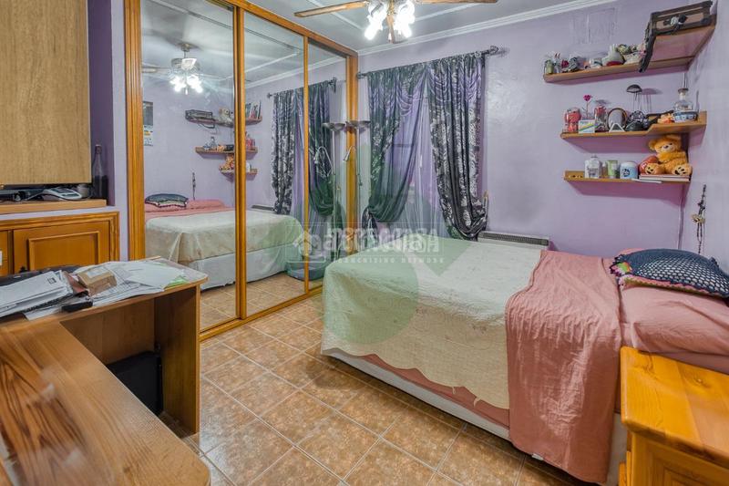 Foto 6e99cddf-58a3-4ecb-a667-797c2ecb2f33. Casa pareada casa en venta en Villaverde Alto Madrid