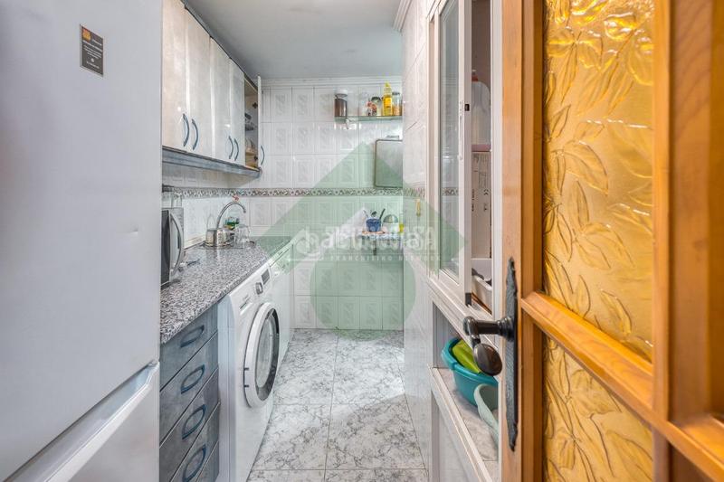 Foto 89e2484c-cae2-46a5-8e5f-b09581dbee98. Casa pareada casa en venta en Villaverde Alto Madrid