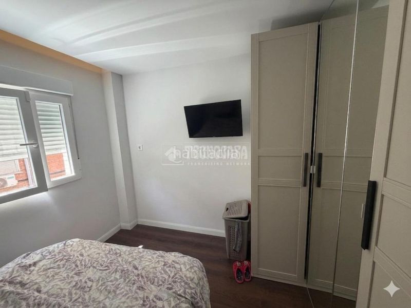 Foto b2bb2d6b-3e11-43ef-910c-5113abcb7d30. Pis a Villaverde Alto Madrid