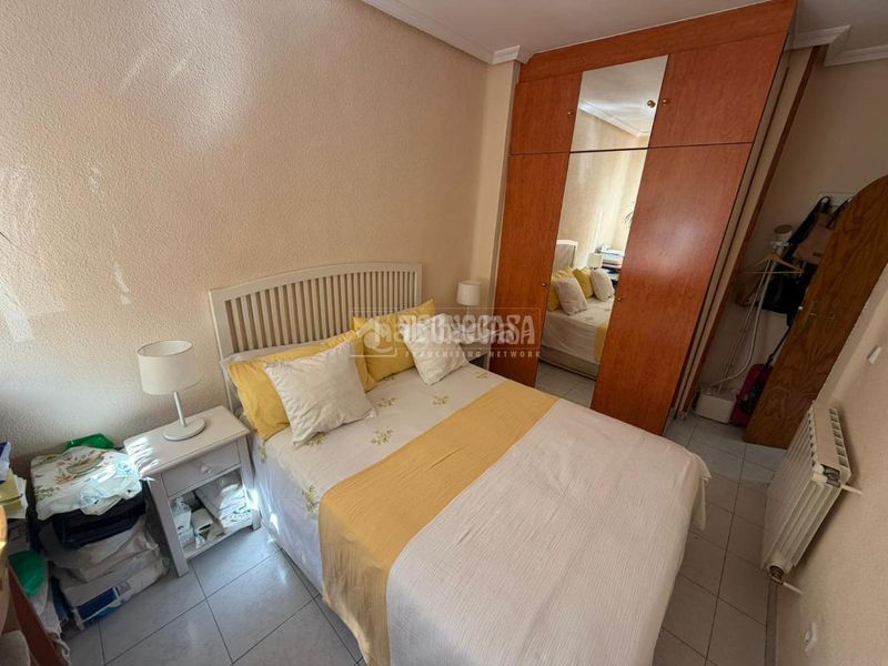 Foto 762dd6f4-3706-4dea-bc7b-ade6ec8d35d3. Pis a Villaverde Alto Madrid
