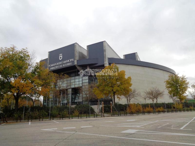 Foto e3cc8658-b453-46a8-b521-90c698227b9a. Geschäftsraum in Centro-Ayuntamiento Pinto