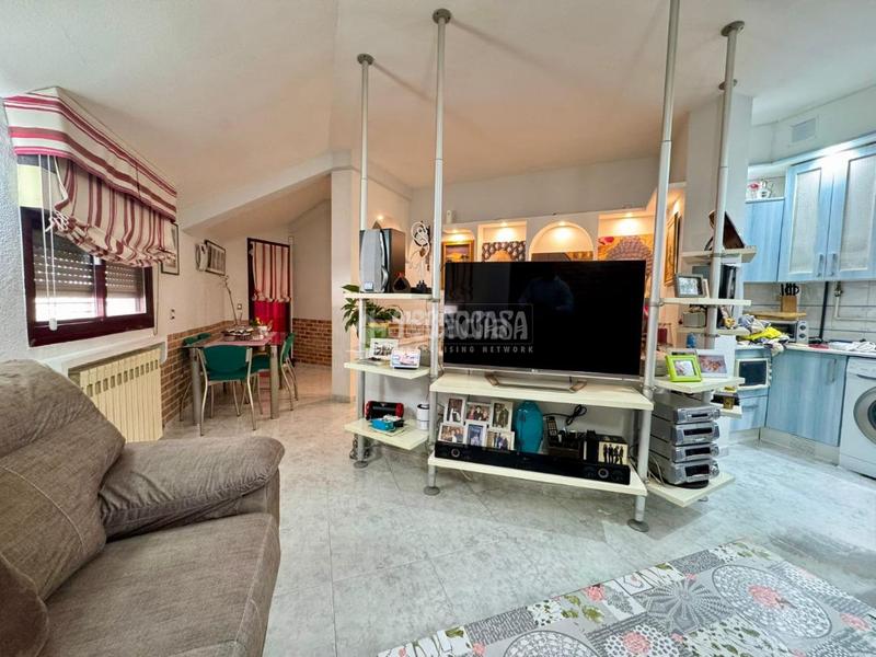 Foto 76a48ace-e5d3-4df5-9525-5983f7d5f301. Piso  en venta en San José-Buenos Aires Pinto