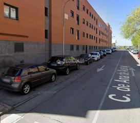 Aparcament cotxe a San José-Buenos Aires. Boxplaza de garaje en venta en pinto