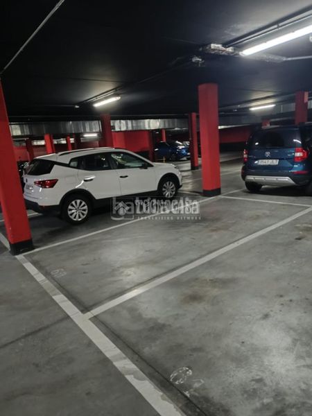 Foto 148bd11a-0ffb-4dff-9071-2f766f2eb012. Aparcament cotxe a Tenería I-Tenería II Pinto