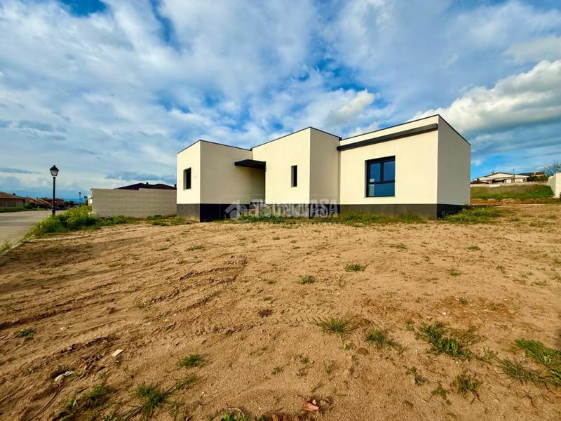 Foto 4bfd1766-5590-434a-90eb-9556d87014c1. Casa amb calefacció a Torrejón del Rey