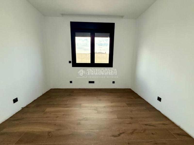 Foto e5afab99-3a2e-4a8a-aa3f-e54bd6d8af55. Casa amb calefacció a Torrejón del Rey