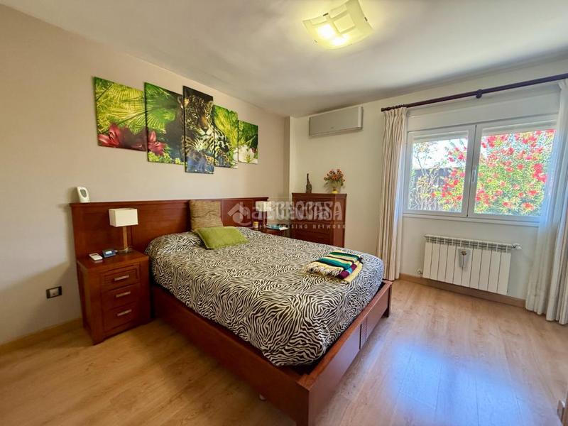 Foto ead5461f-9148-4d9a-82b5-09bdae84ea92. Casa pareada casa en venta en Galápagos