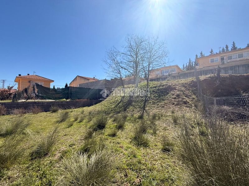 Foto ba8fa3dd-4499-420a-a12e-76b641c938ac. Terreny residencial a Galápagos