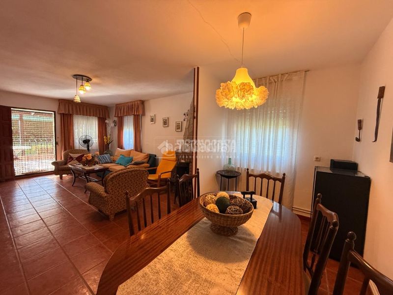Foto 4ad346ec-5d78-4127-802c-057a27104aed. Casa amb calefacció a Serracines