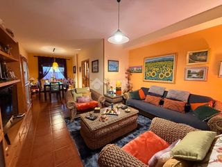 Casa bifamiliare in Torrejón del Rey. Casa en venta en torrejón del rey