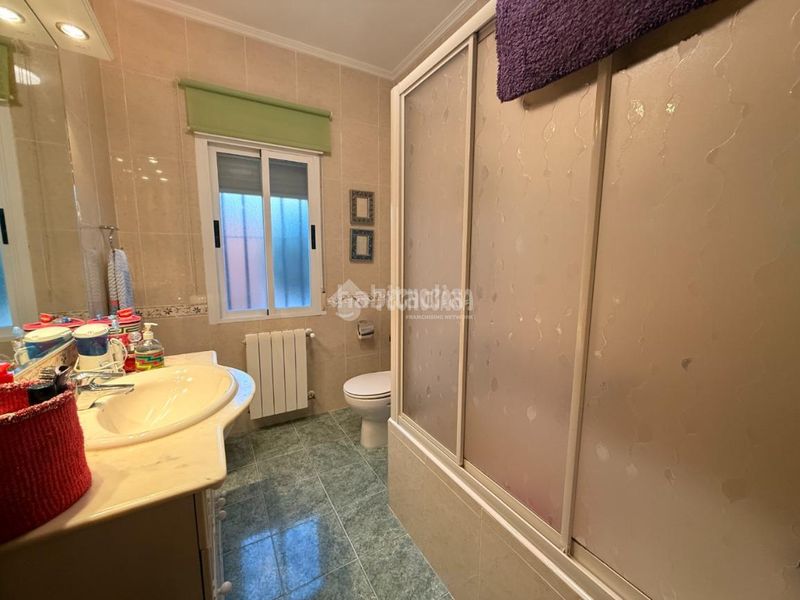 Foto 5c2e0b64-d847-4e66-93c8-13235a33c623. Casa amb calefacció aparcament a Ribatejada