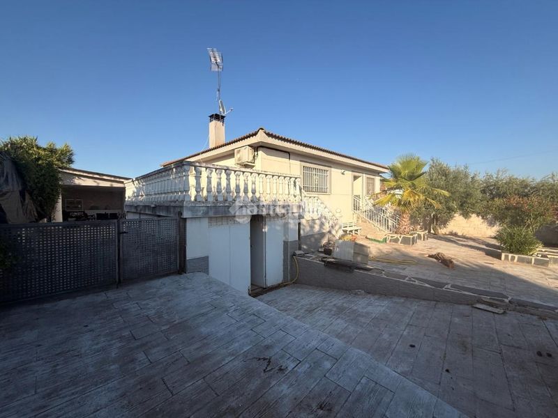 Foto d876d100-b8dd-48ab-b3f5-d710bcf94da3. Casa amb calefacció a Torrejón del Rey