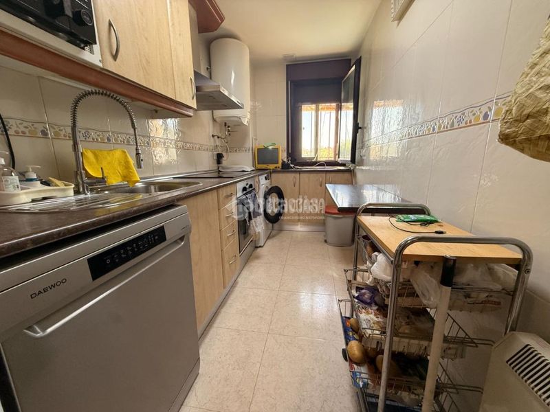 Foto a8ef1a7f-fdc2-45ea-bb03-fa73559dd1af. Etagenwohnung mit heizung parking in Torrejón del Rey